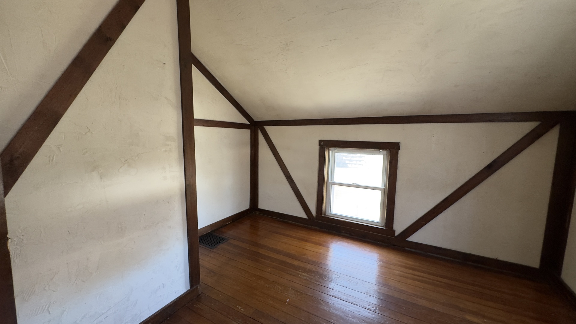 504 Douglas Street, Bloomington, IL 61701