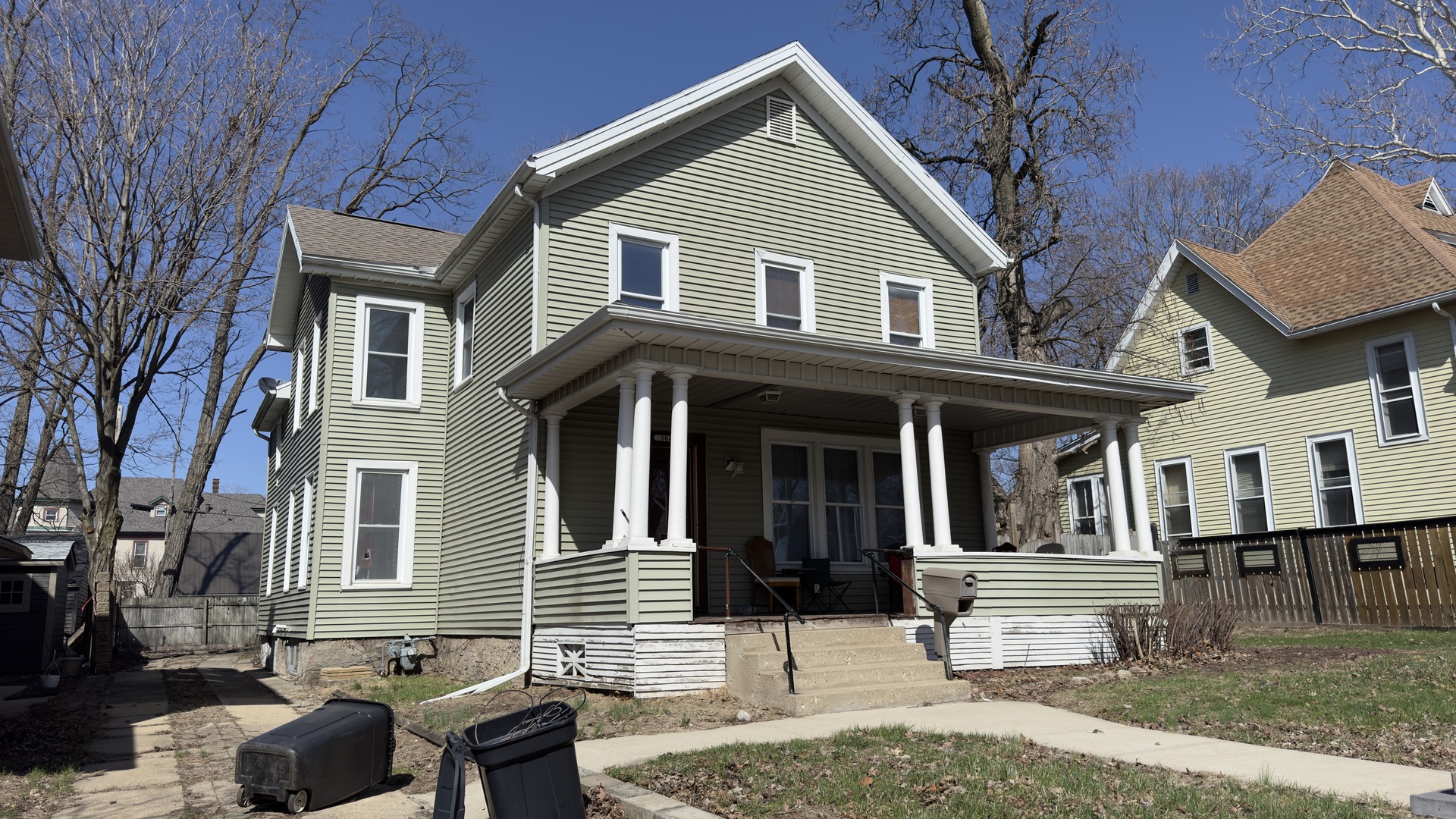 504 Douglas Street, Bloomington, IL 61701