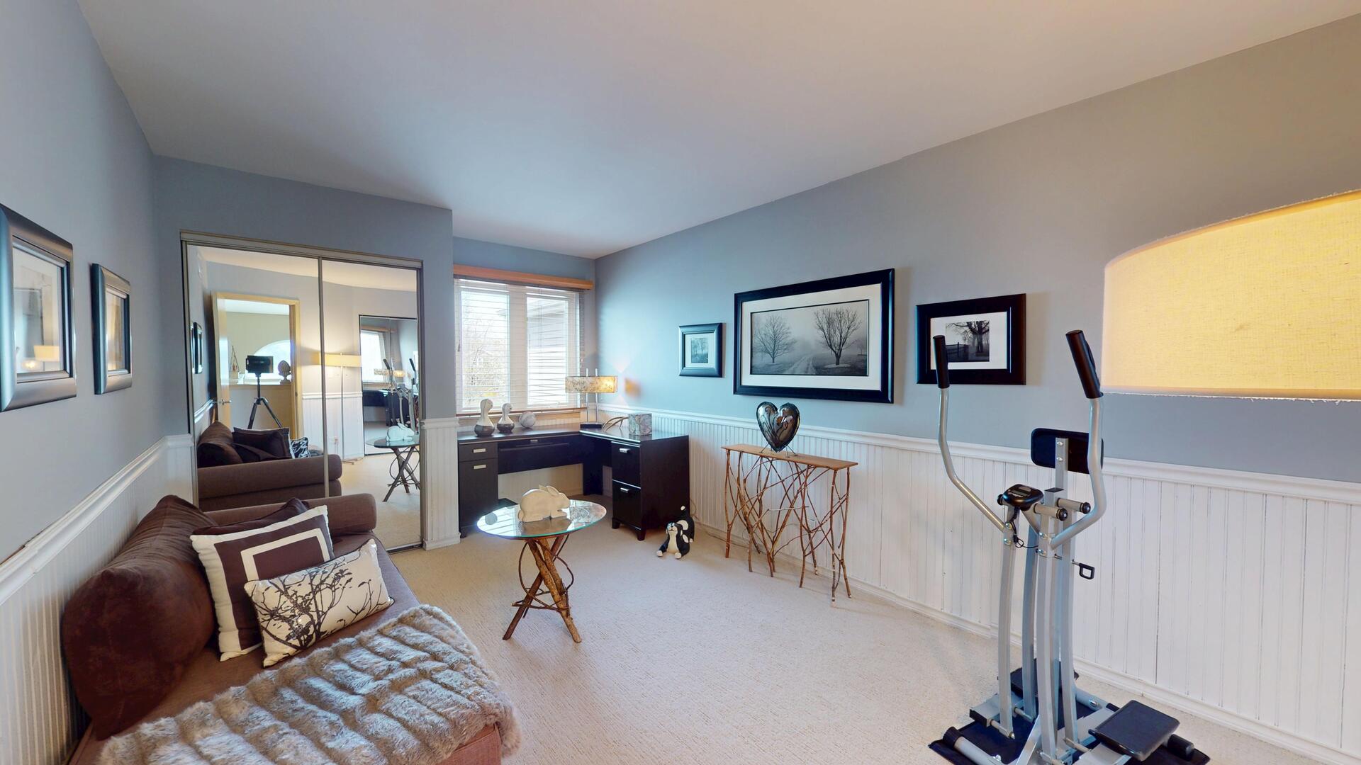 8305 Highpoint Circle #F, Darien, IL 60561