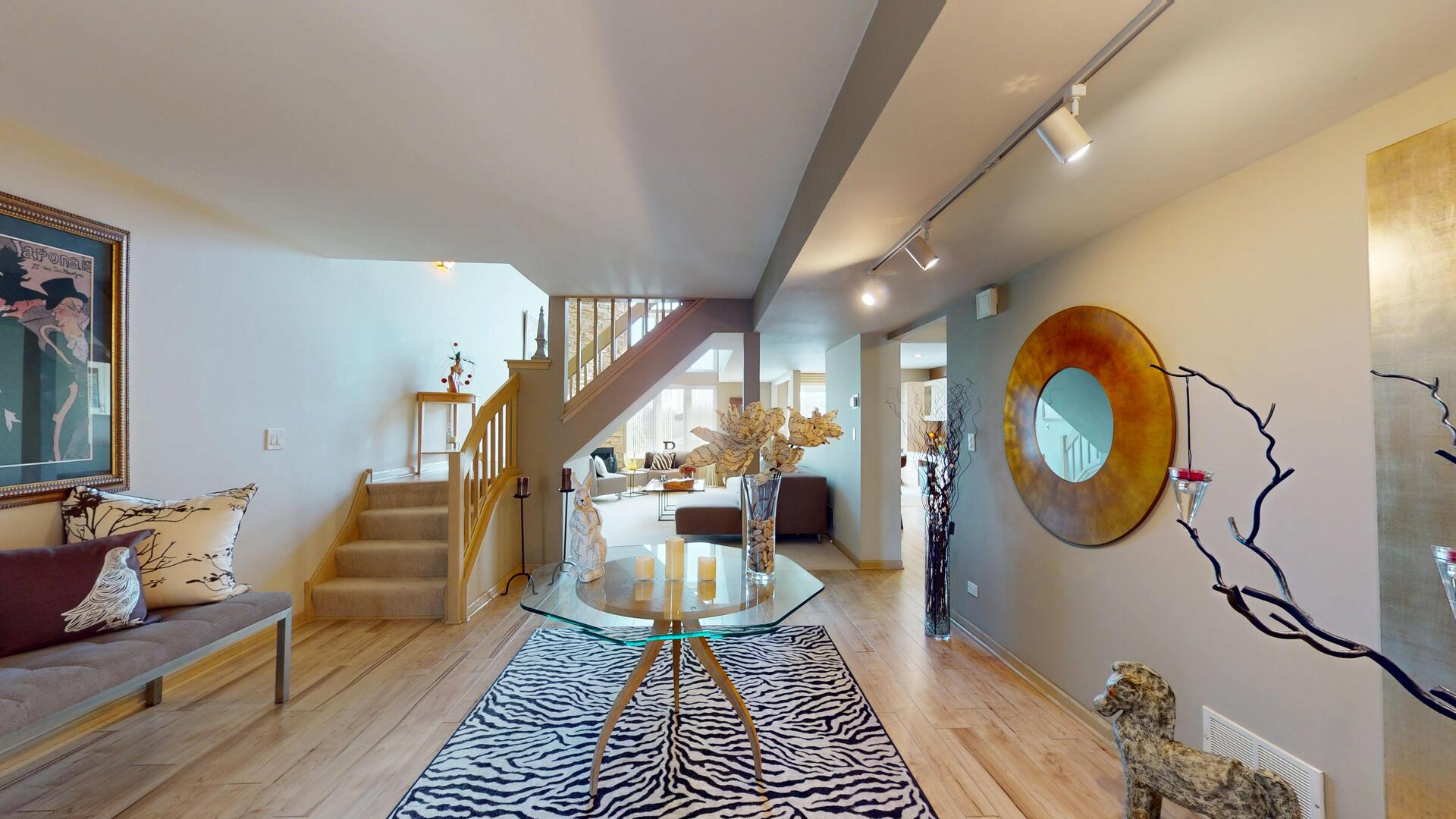 8305 Highpoint Circle #F, Darien, IL 60561