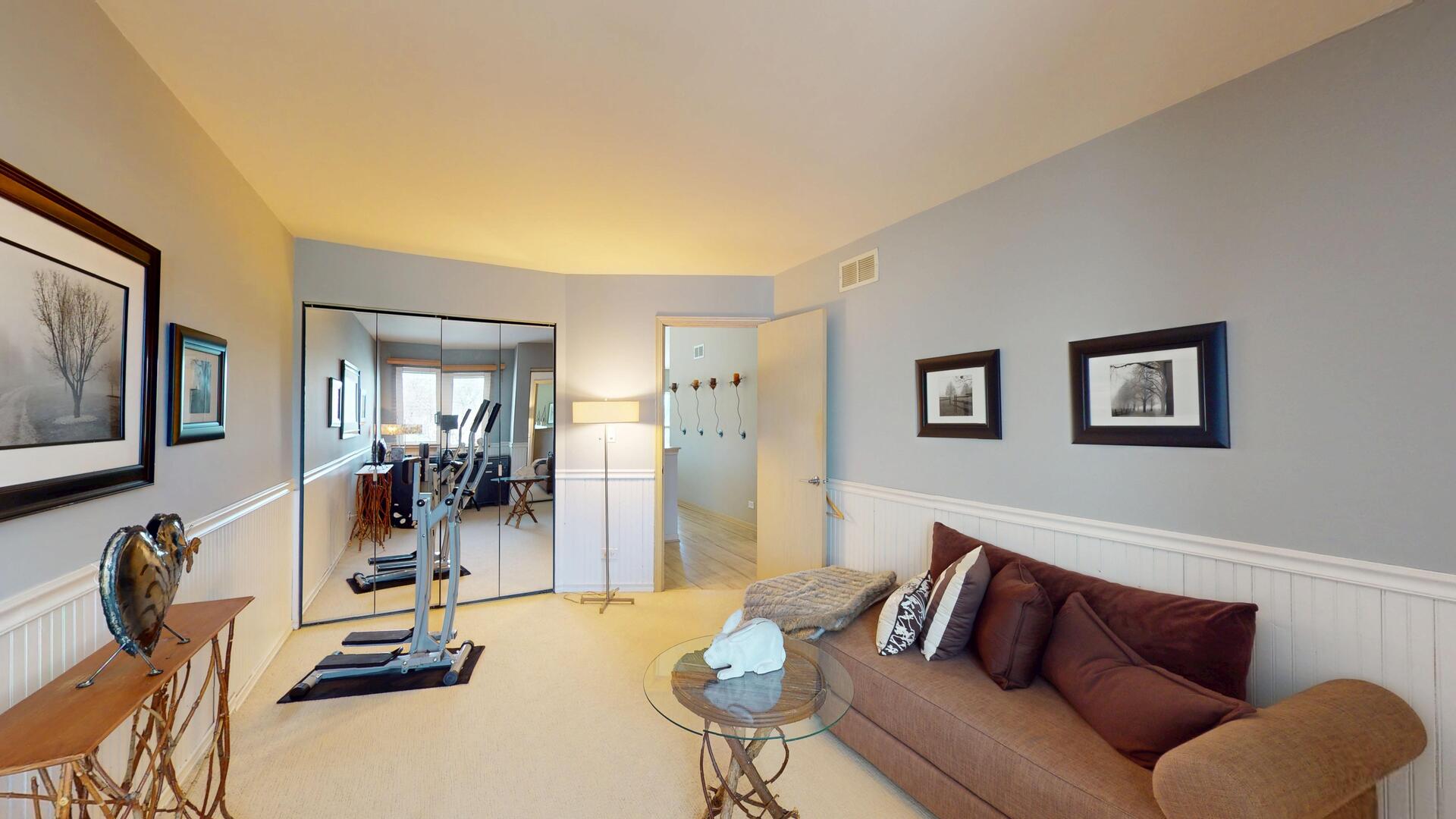 8305 Highpoint Circle #F, Darien, IL 60561