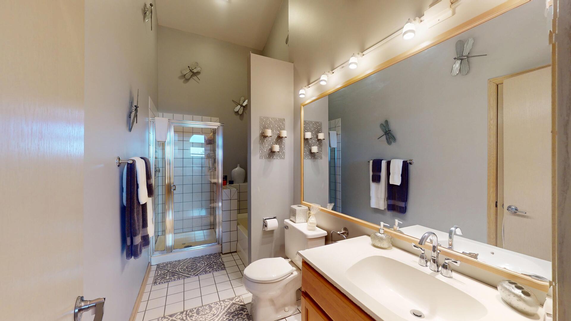 8305 Highpoint Circle #F, Darien, IL 60561