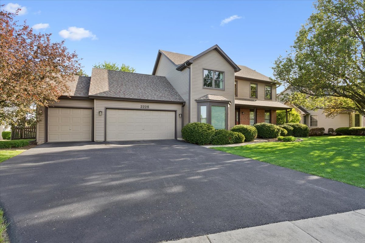 2228 Snapdragon Road, Naperville, IL 60564