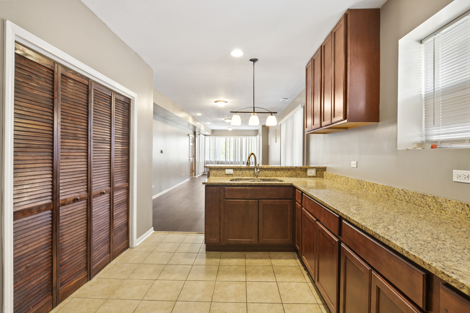 323 Memorial Drive #2, Calumet City, IL 60409