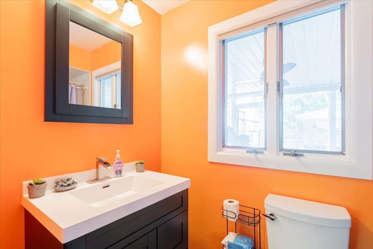 310 Rowe Drive, Bloomington, IL 61701