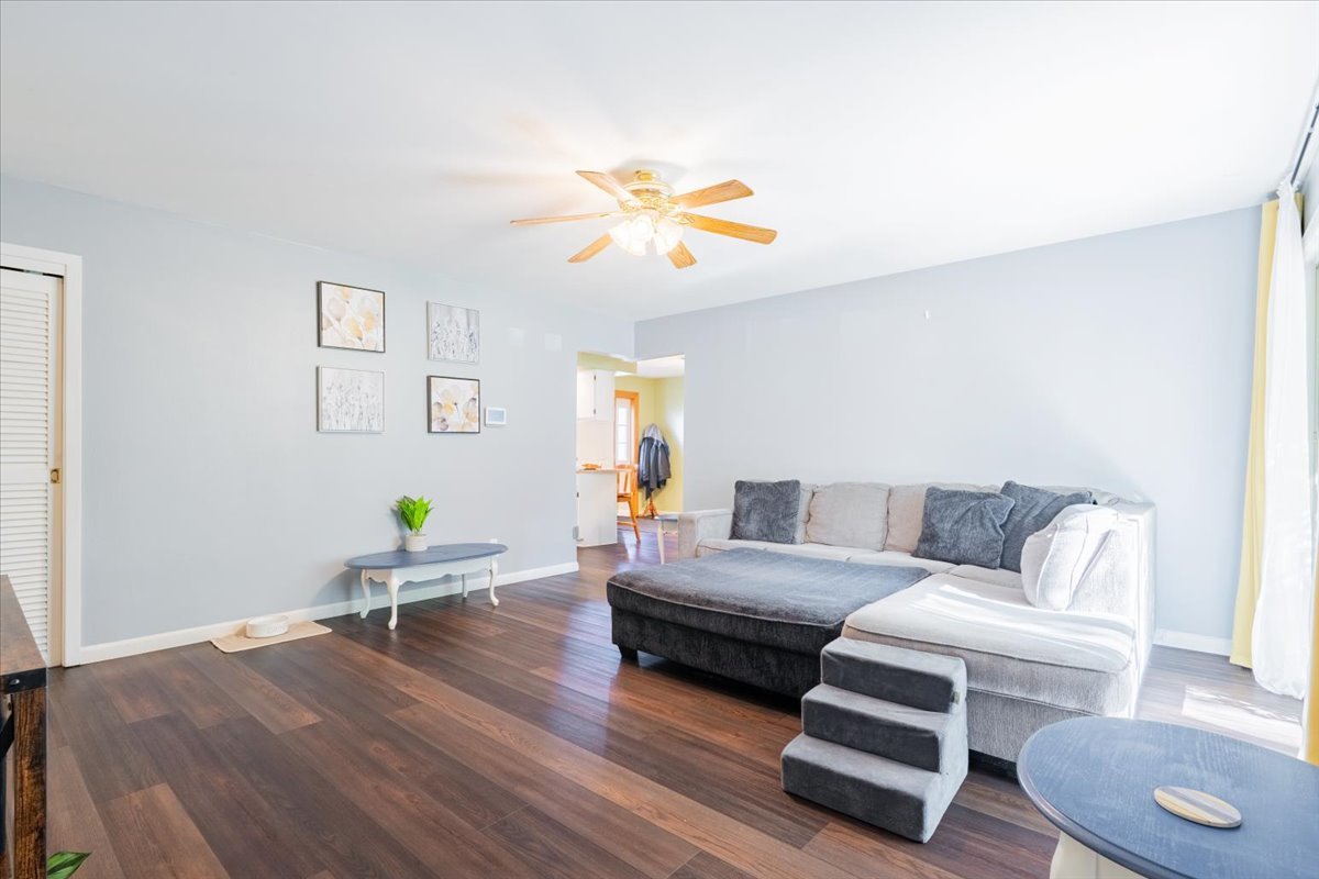 310 Rowe Drive, Bloomington, IL 61701