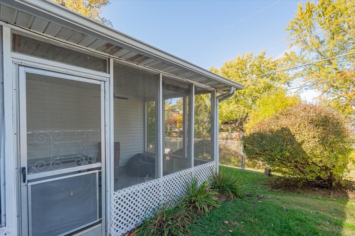 310 Rowe Drive, Bloomington, IL 61701