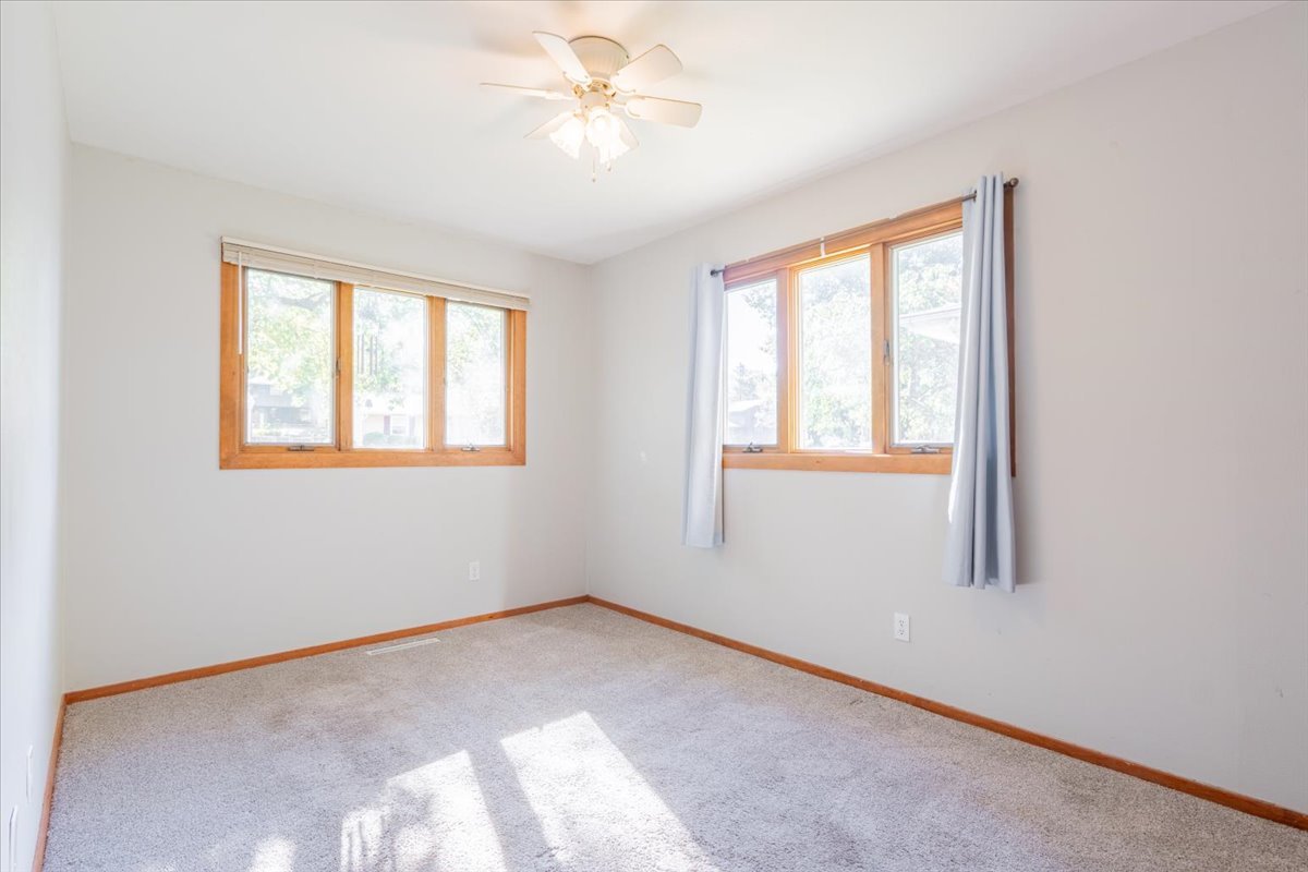 310 Rowe Drive, Bloomington, IL 61701