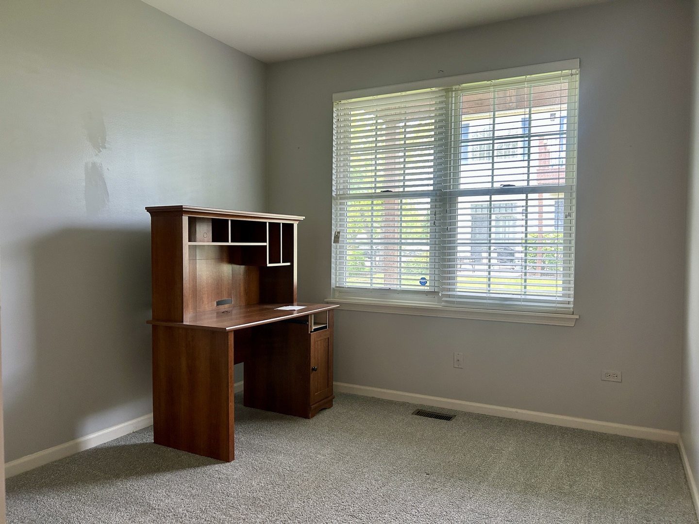3165 Falling Waters Lane #3165, Lindenhurst, IL 60046