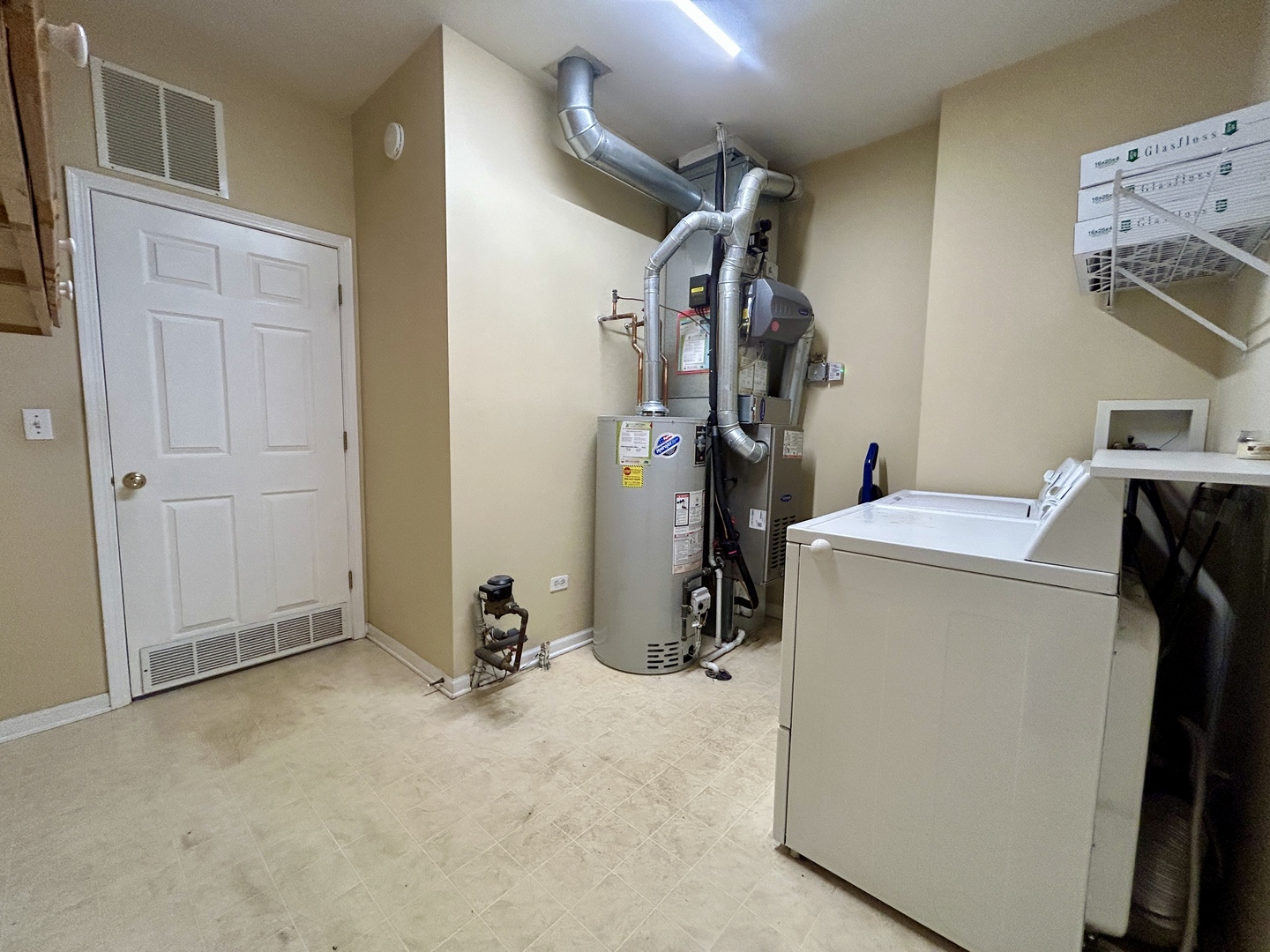 3165 Falling Waters Lane #3165, Lindenhurst, IL 60046