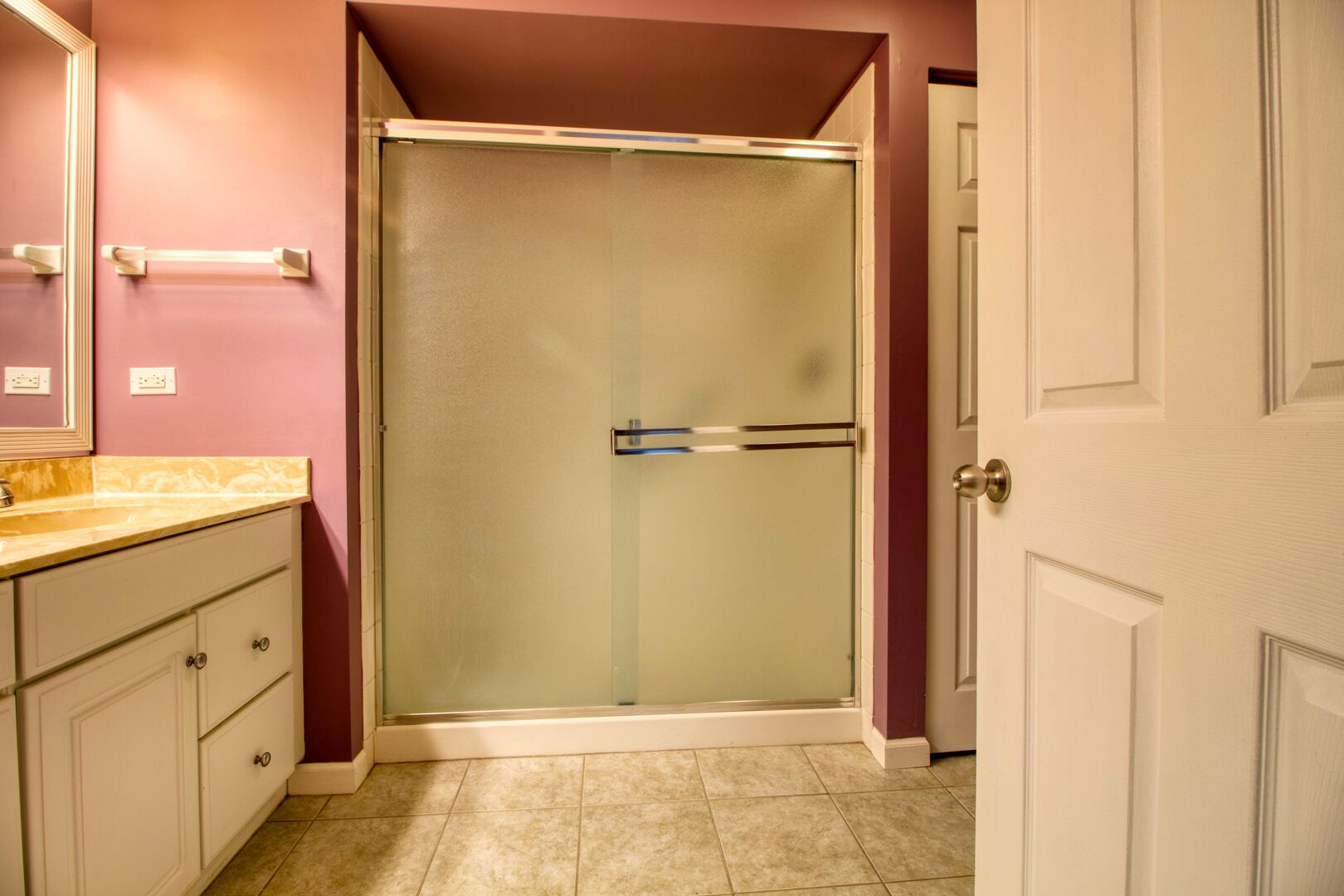 1160 Hawthorne Lane #1160, Elk Grove Village, IL 60007