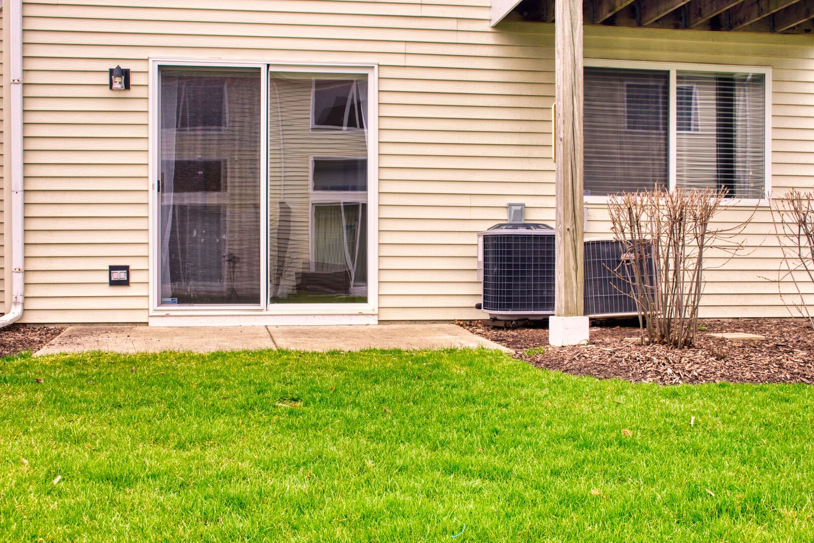 1160 Hawthorne Lane #1160, Elk Grove Village, IL 60007