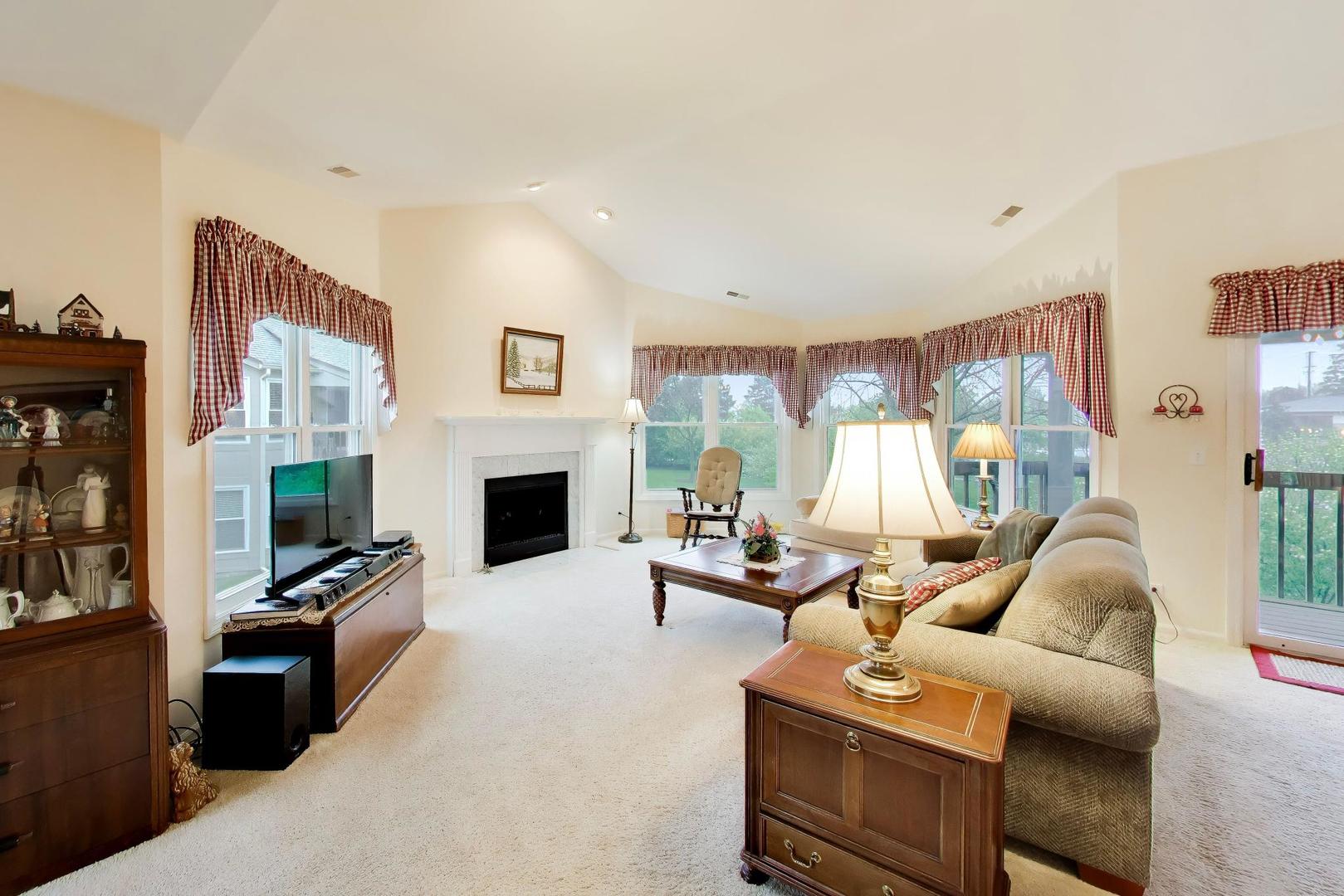 2529 Live Oak Lane, Buffalo Grove, IL 60089