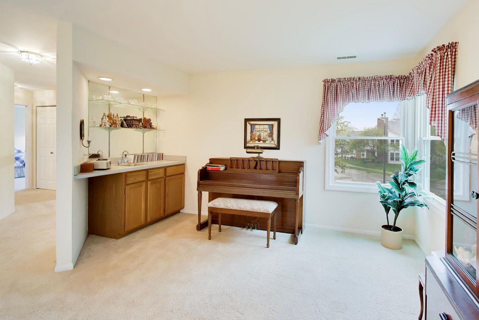 2529 Live Oak Lane, Buffalo Grove, IL 60089