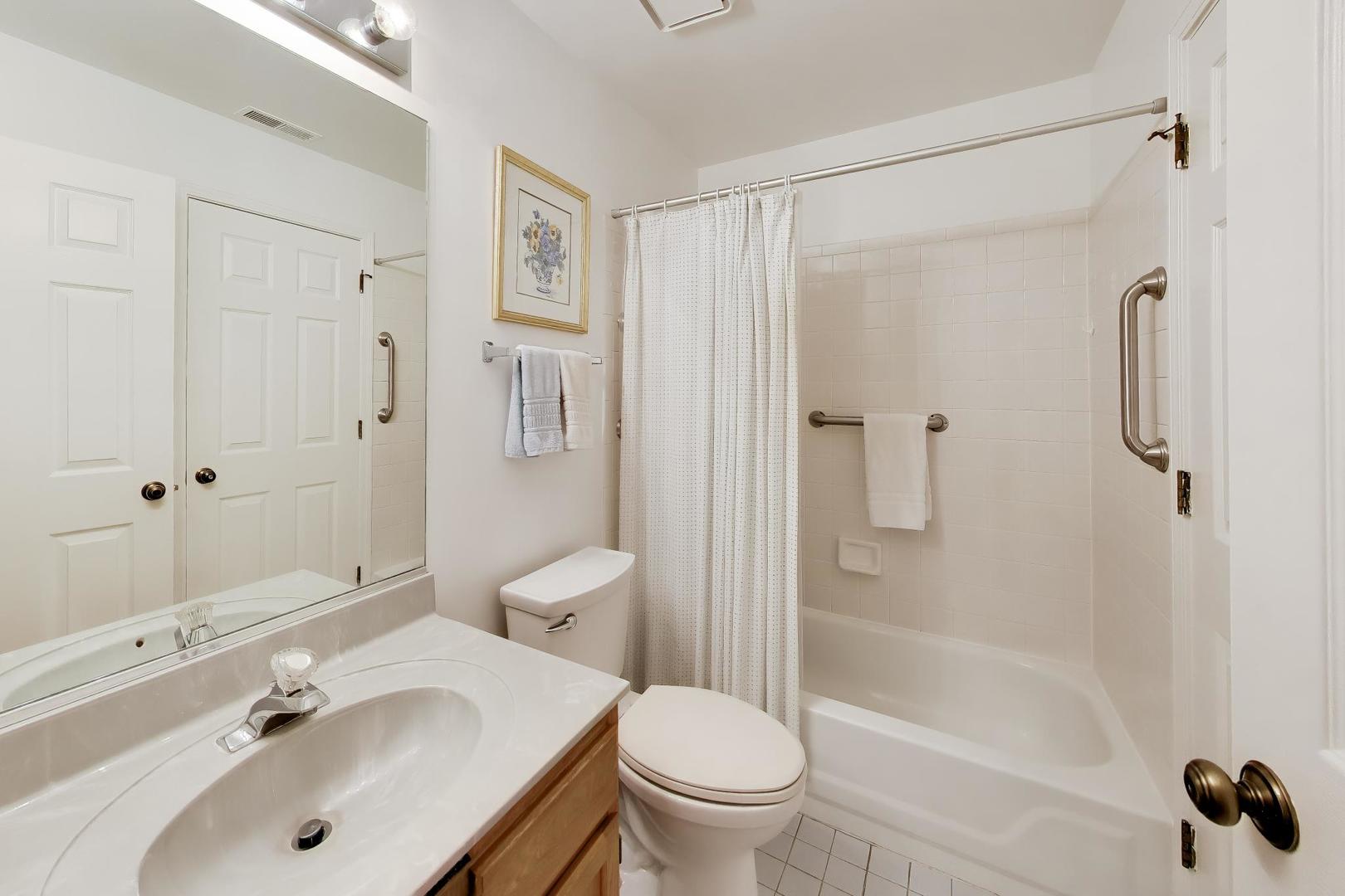 2529 Live Oak Lane, Buffalo Grove, IL 60089