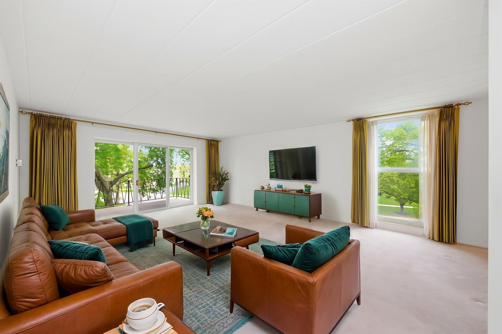 5300 Walnut Avenue #23C, Downers Grove, IL 60515