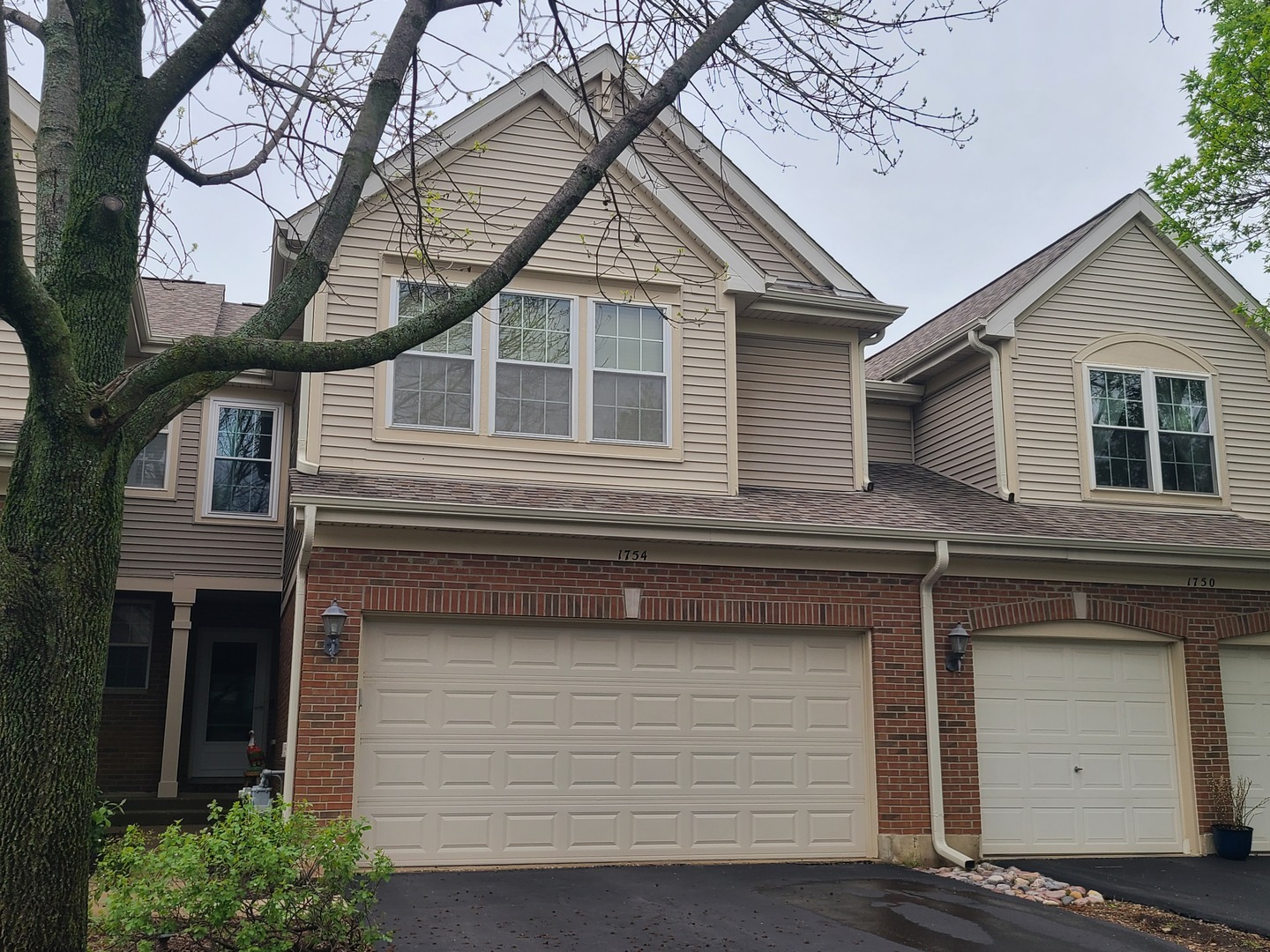 1754 Briggs Court, Lisle, IL 60532