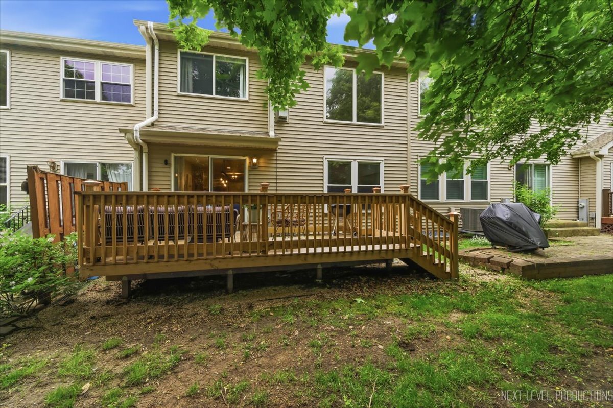 1754 Briggs Court, Lisle, IL 60532