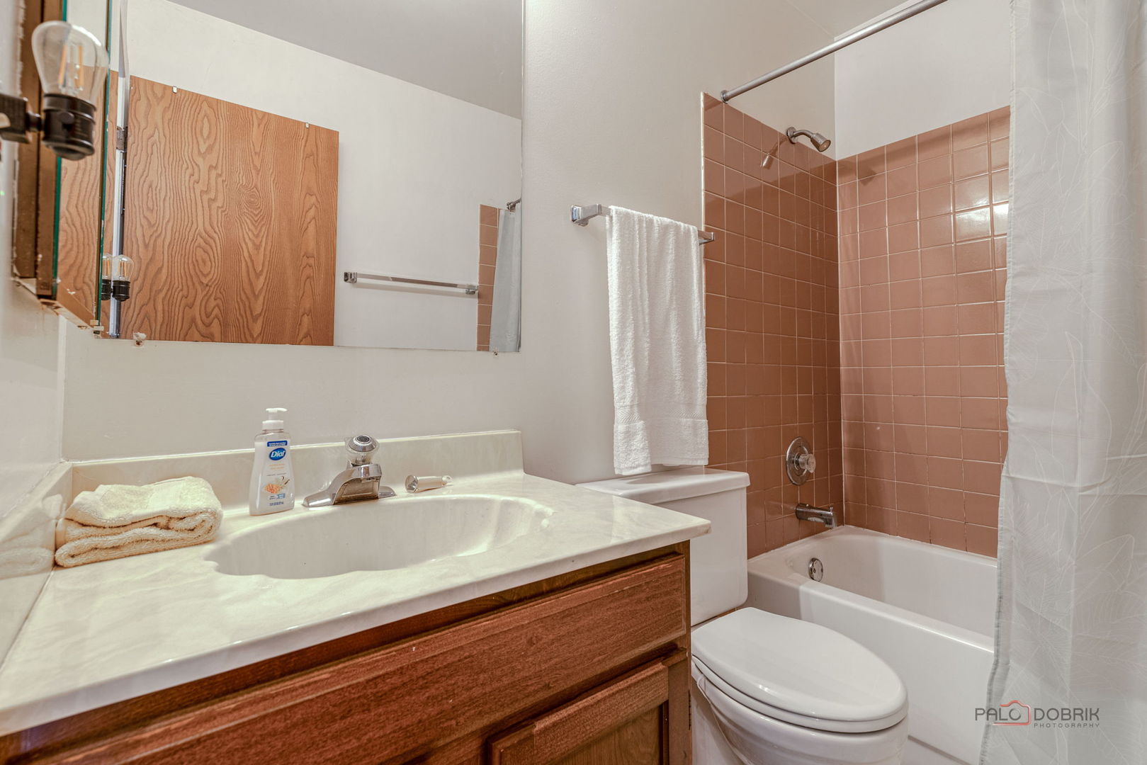 47 Bosworth Drive, Glendale Heights, IL 60139