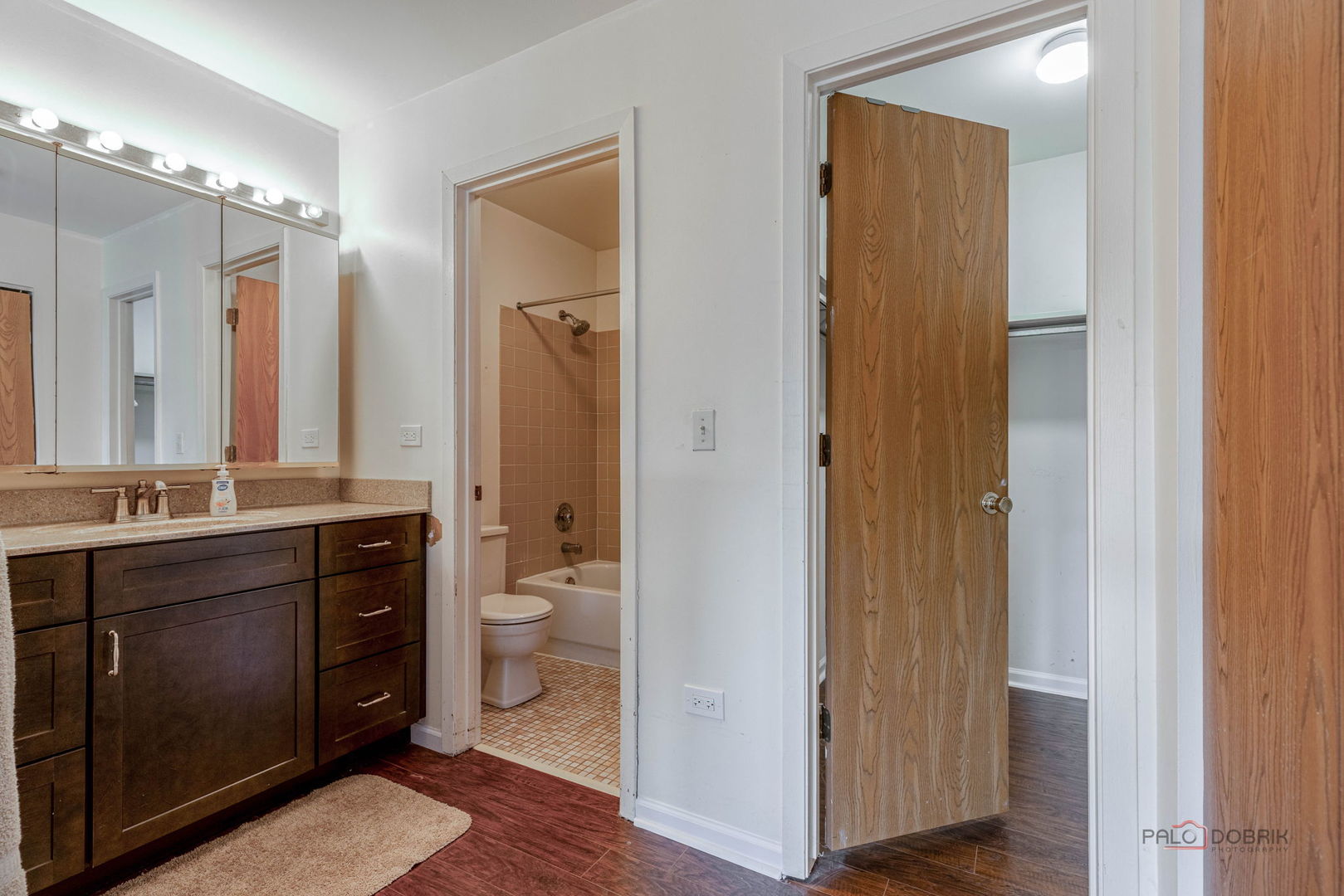 47 Bosworth Drive, Glendale Heights, IL 60139