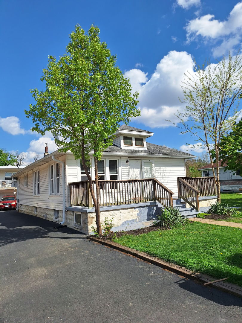 120 peale Street, Joliet, IL 60433