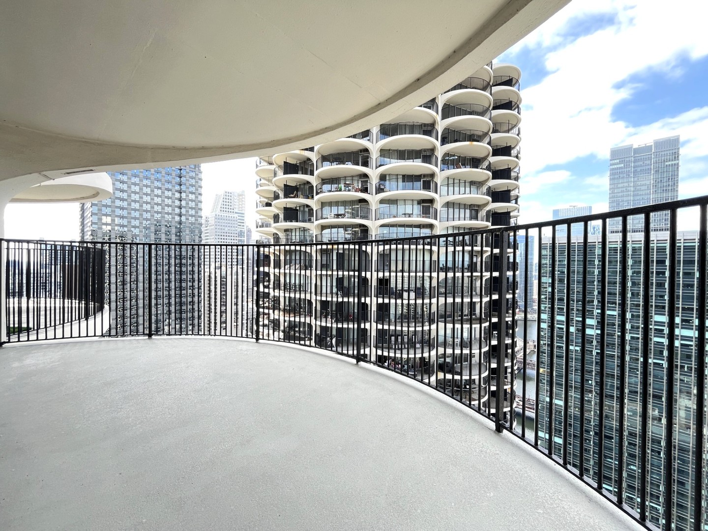 300 N State Street #5225, Chicago, IL 60654