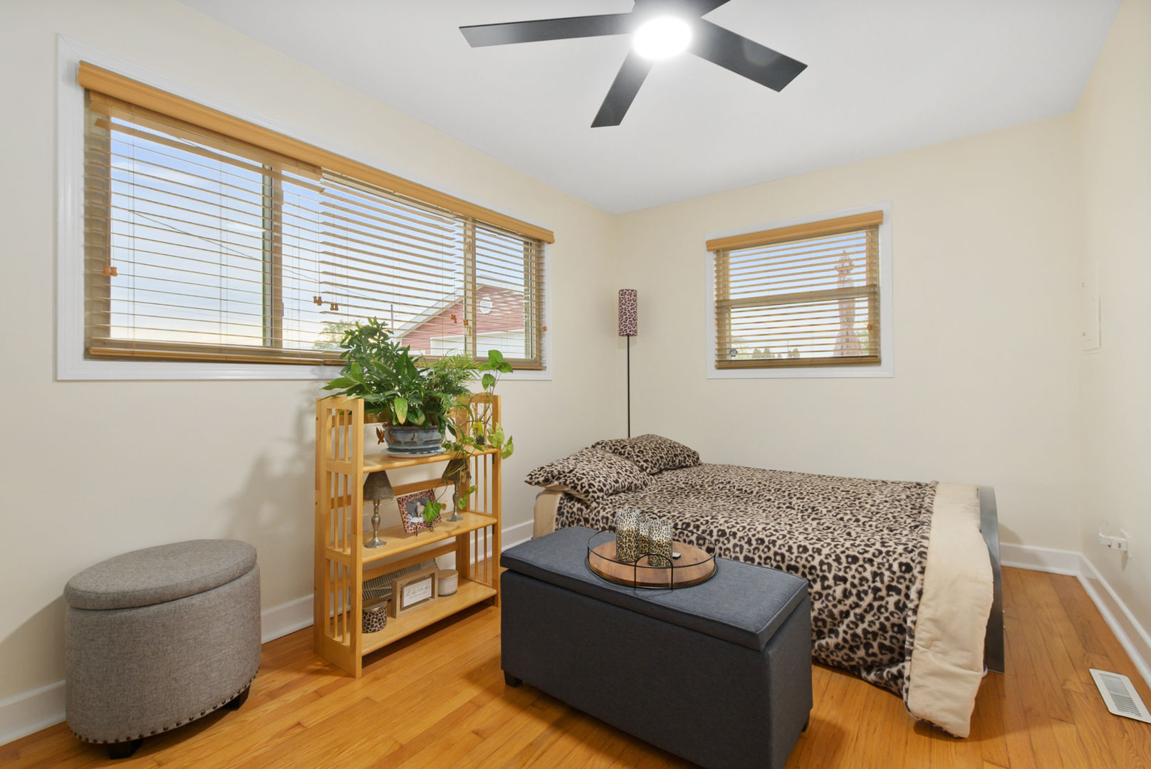 12337 S Loveland Street, Alsip, IL 60803