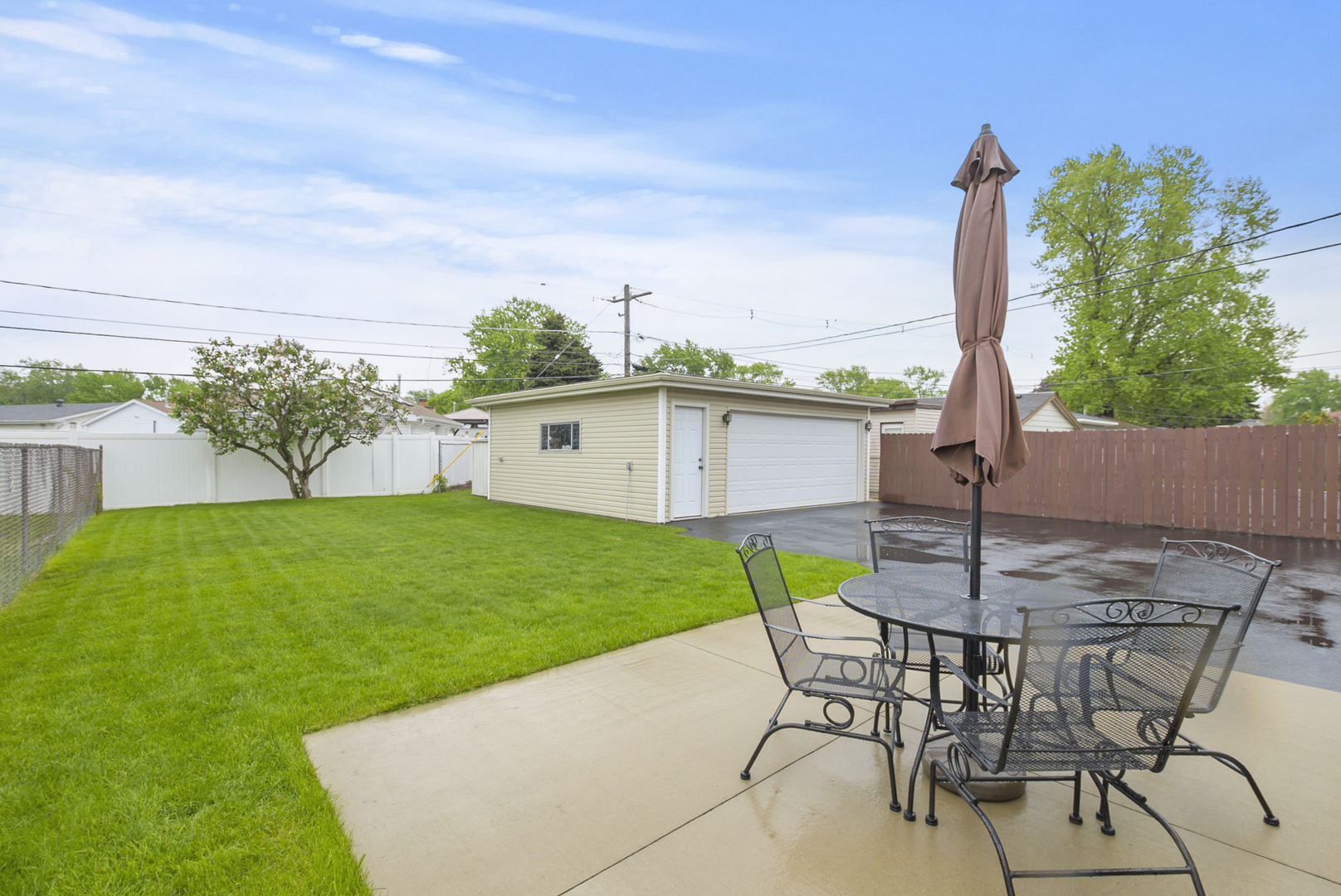 12337 S Loveland Street, Alsip, IL 60803