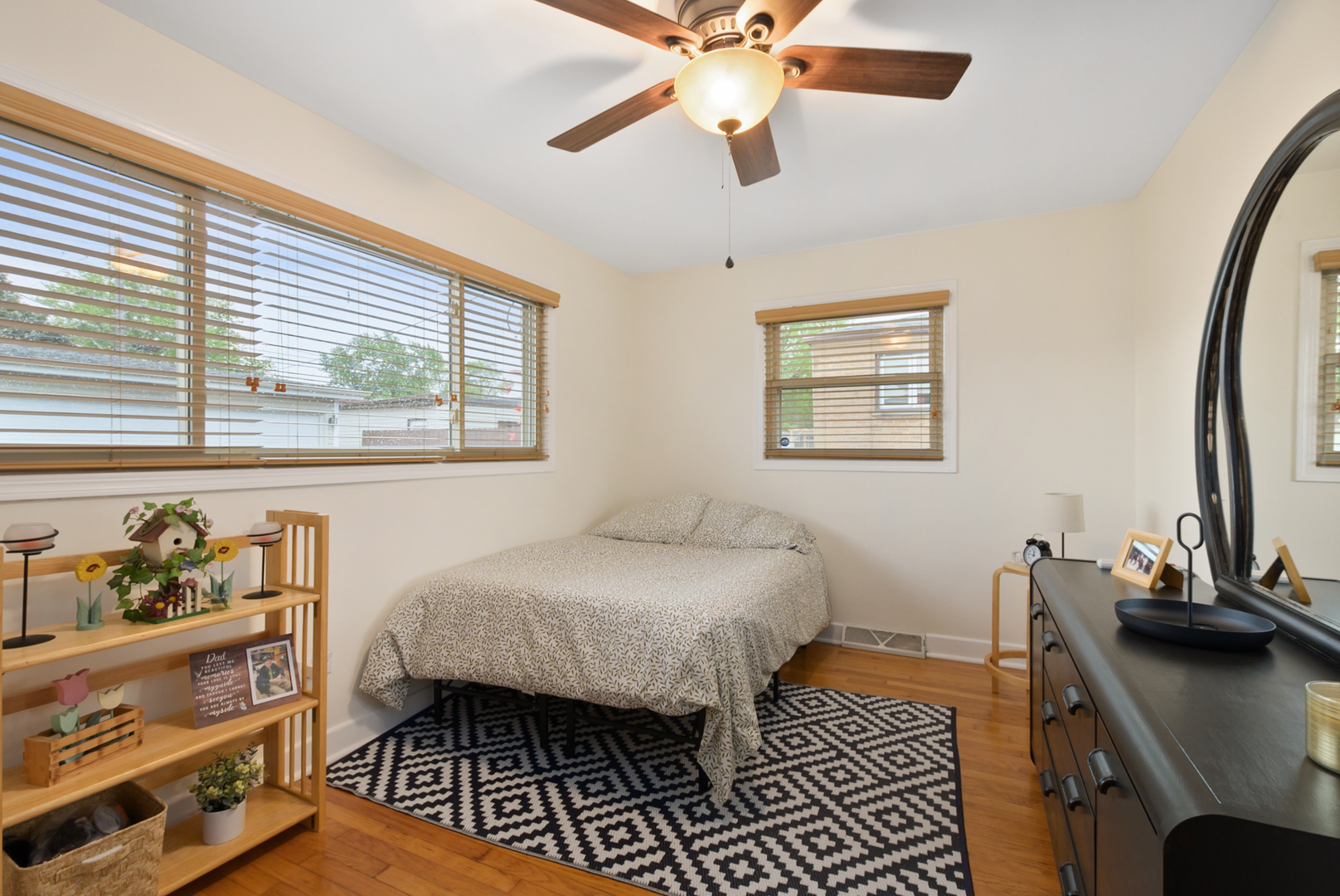 12337 S Loveland Street, Alsip, IL 60803