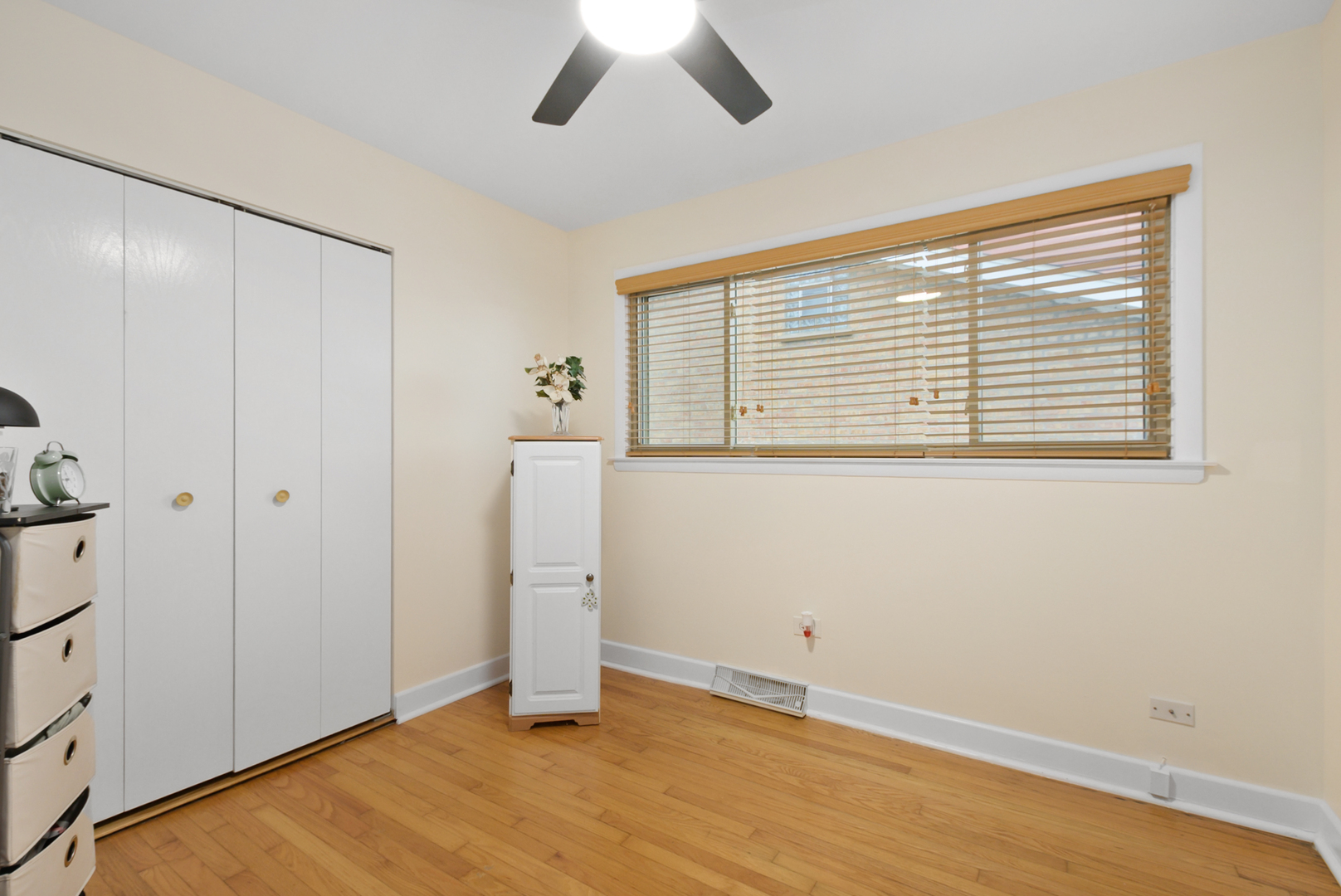 12337 S Loveland Street, Alsip, IL 60803