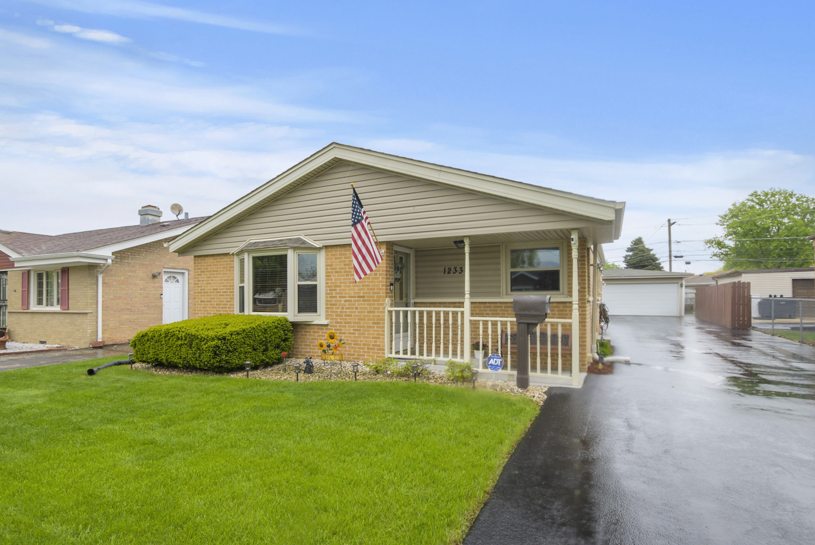 12337 S Loveland Street, Alsip, IL 60803