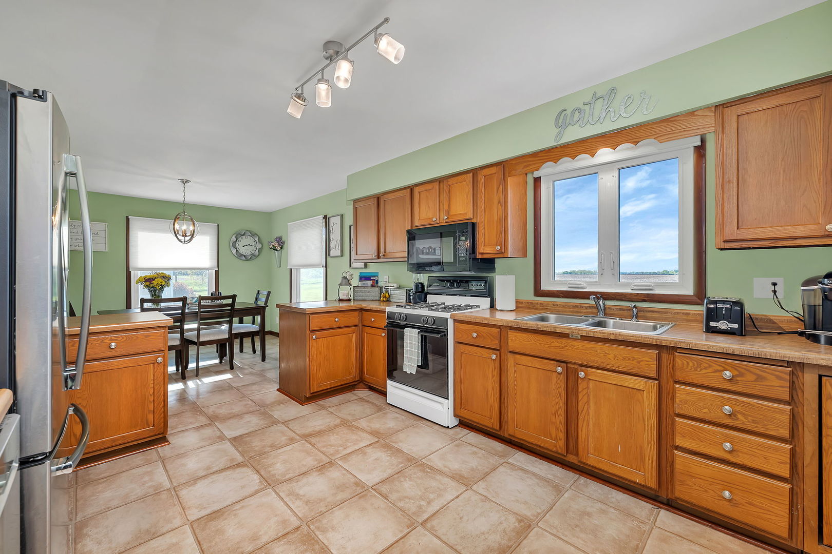 2062 W Garden Drive, Kankakee, IL 60901