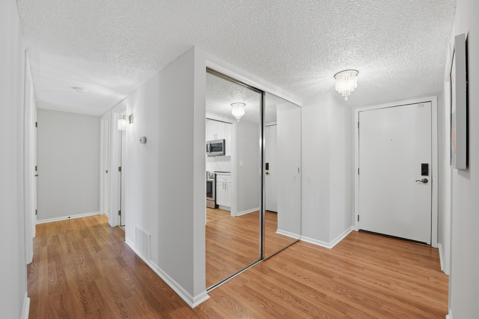 520 Biesterfield Road #119f, Elk Grove Village, IL 60007
