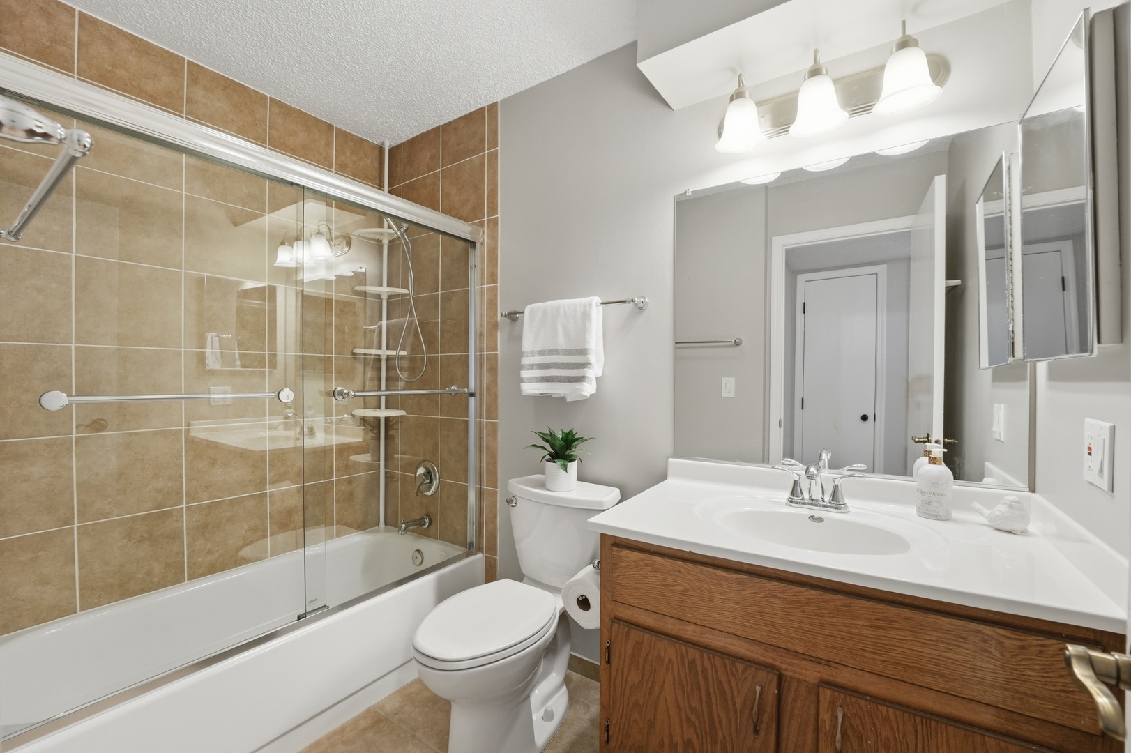 520 Biesterfield Road #119f, Elk Grove Village, IL 60007