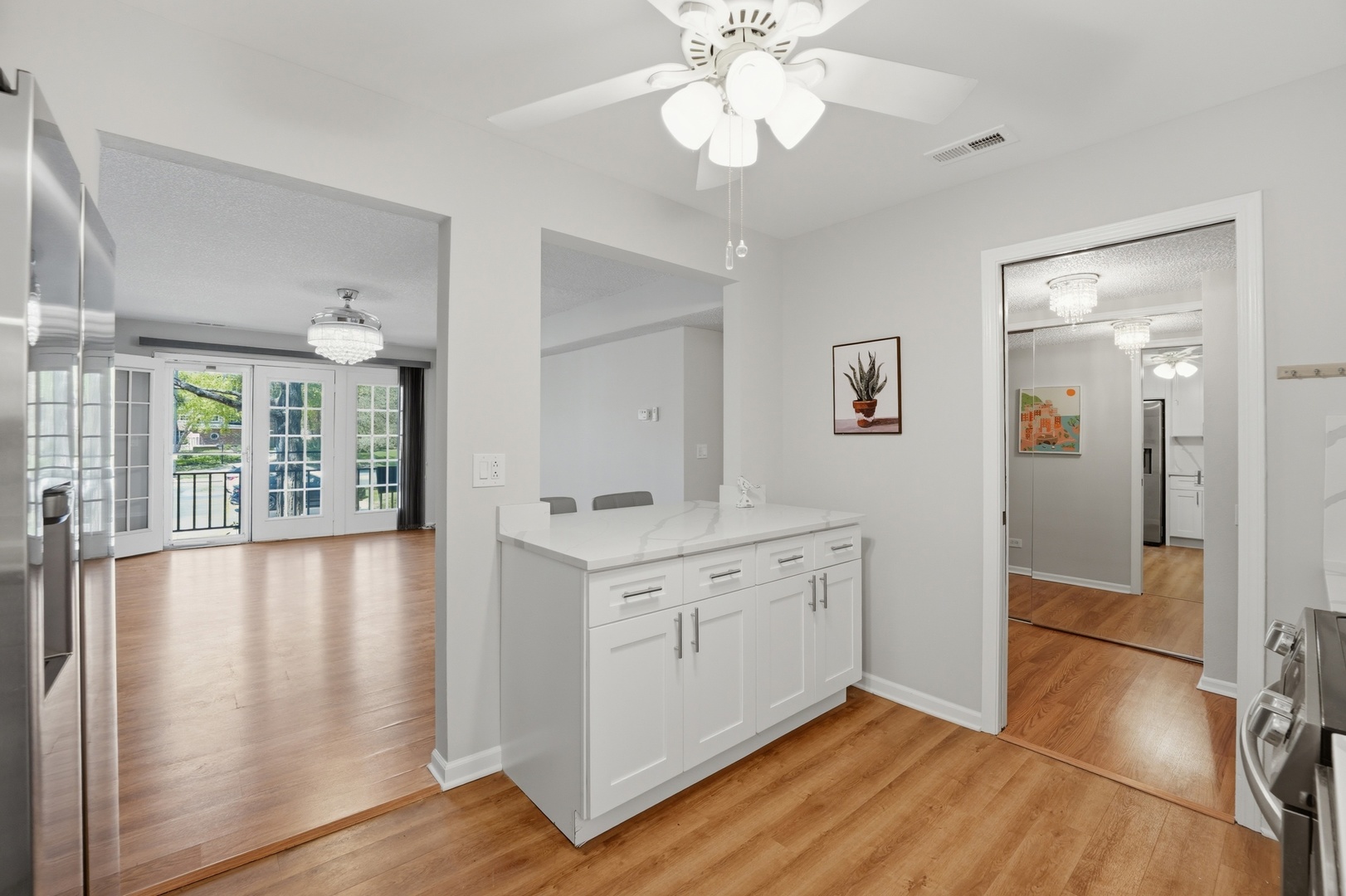 520 Biesterfield Road #119f, Elk Grove Village, IL 60007