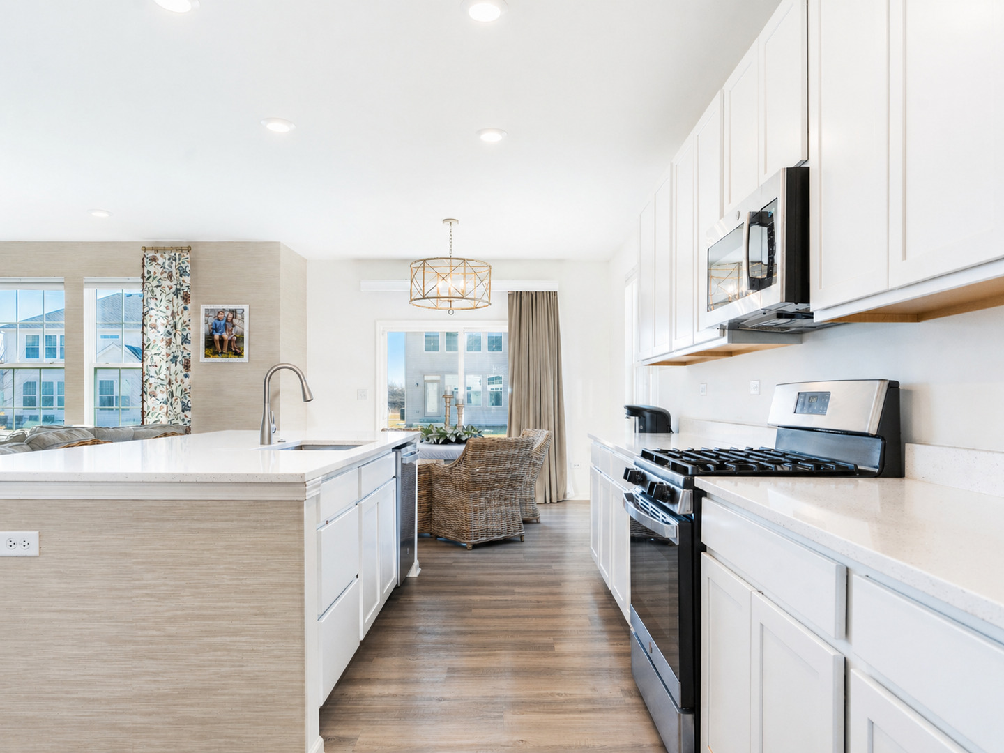 16151 S Lake View Road, Plainfield, IL 60586