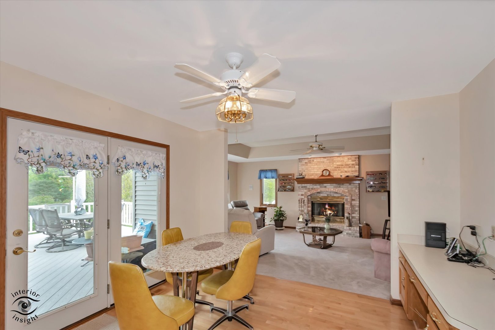 233 Goldenwood Court, Aurora, IL 60502