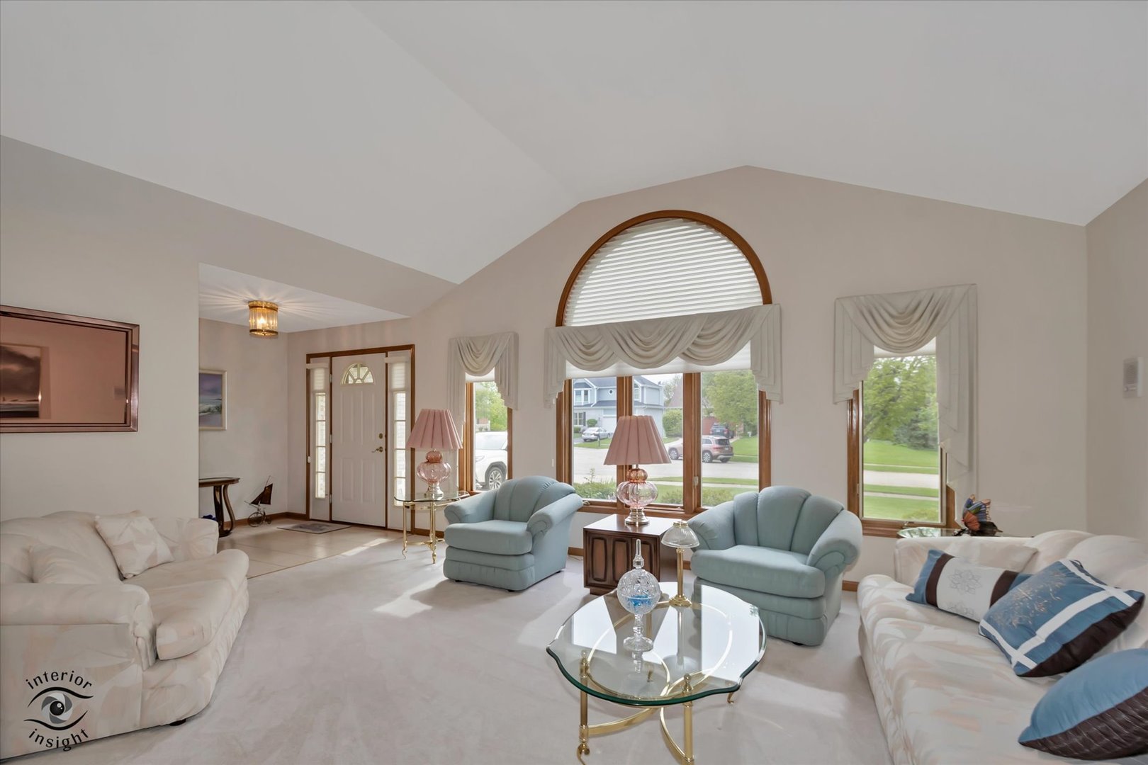 233 Goldenwood Court, Aurora, IL 60502