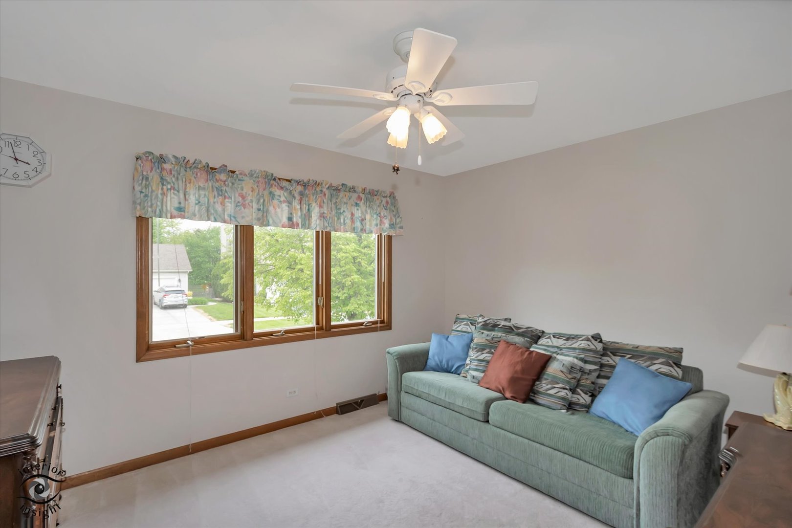 233 Goldenwood Court, Aurora, IL 60502