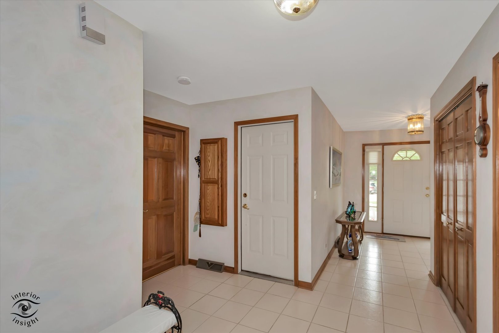 233 Goldenwood Court, Aurora, IL 60502