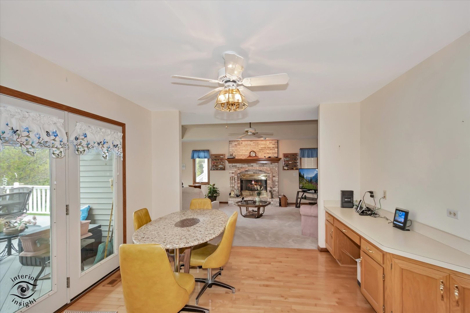 233 Goldenwood Court, Aurora, IL 60502