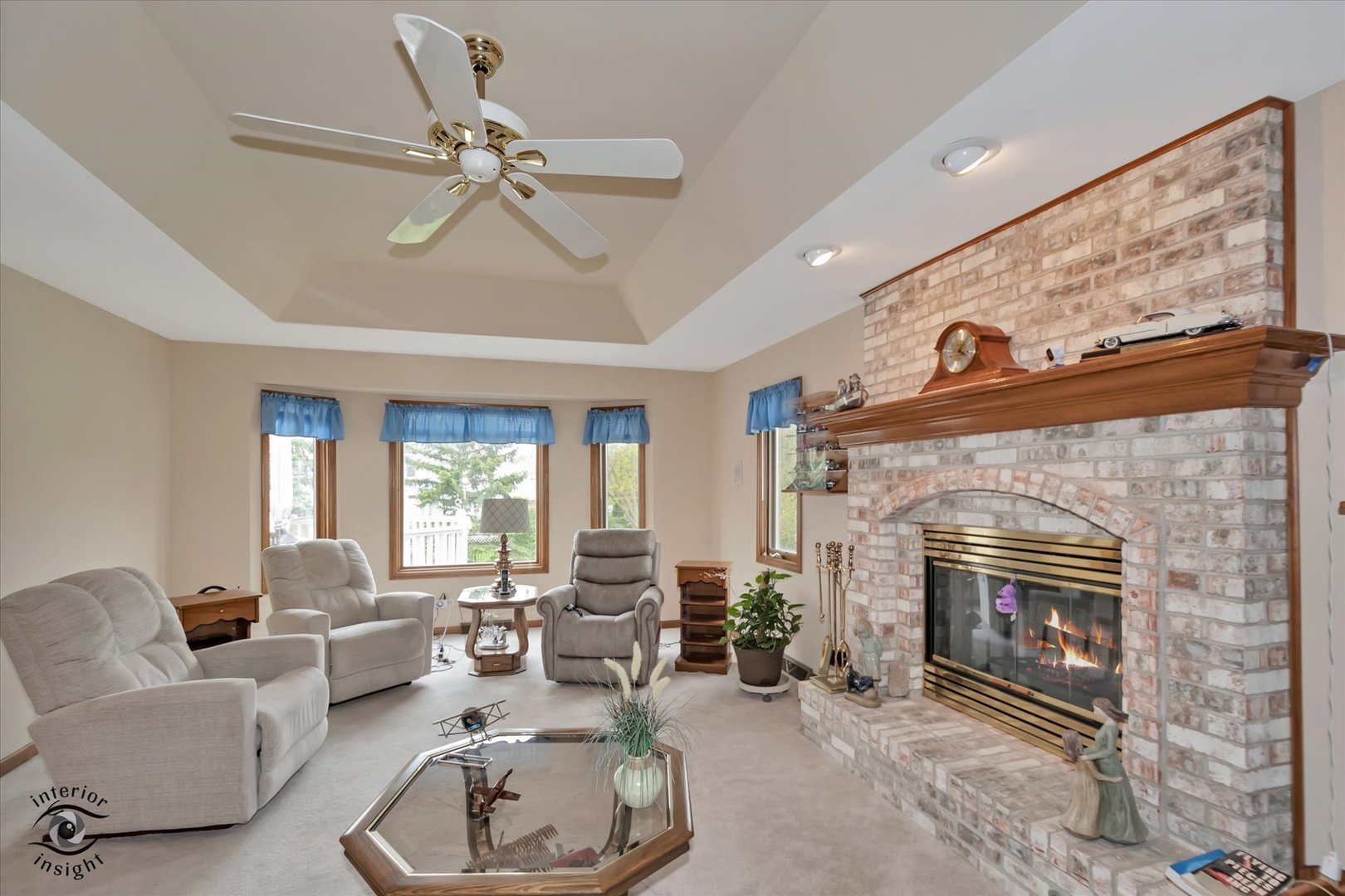233 Goldenwood Court, Aurora, IL 60502