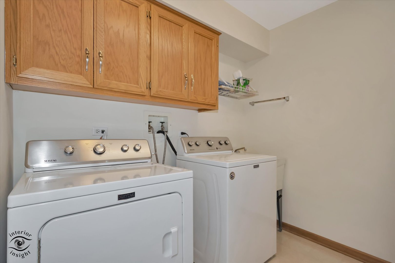 233 Goldenwood Court, Aurora, IL 60502