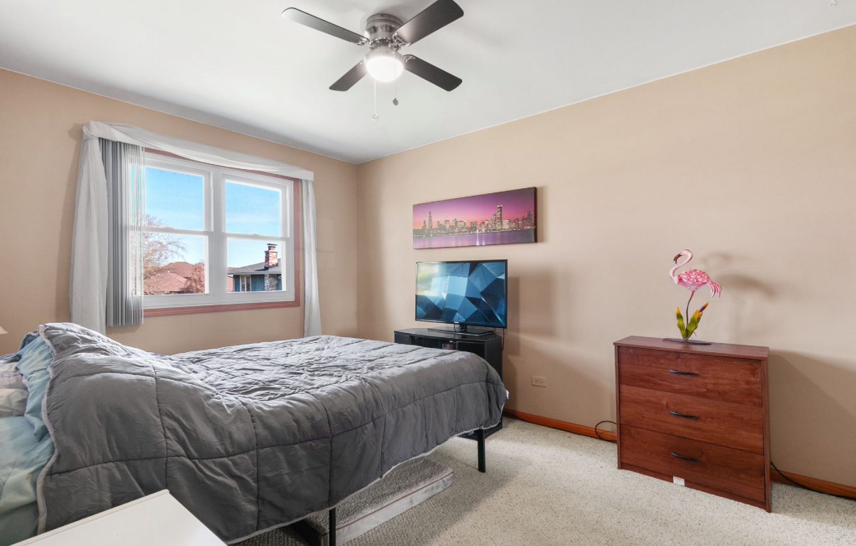 7024 Brementowne Road, Tinley Park, IL 60477