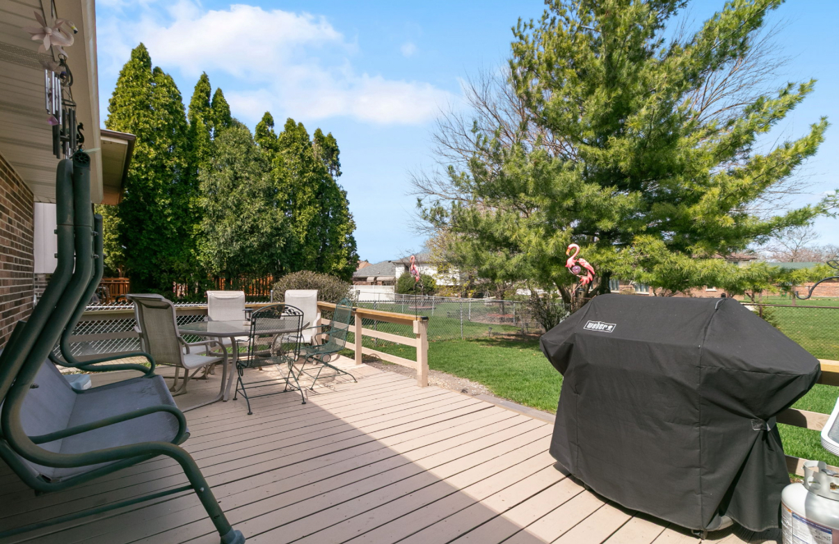 7024 Brementowne Road, Tinley Park, IL 60477