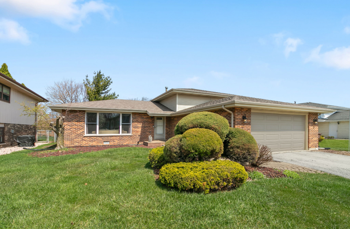 7024 Brementowne Road, Tinley Park, IL 60477