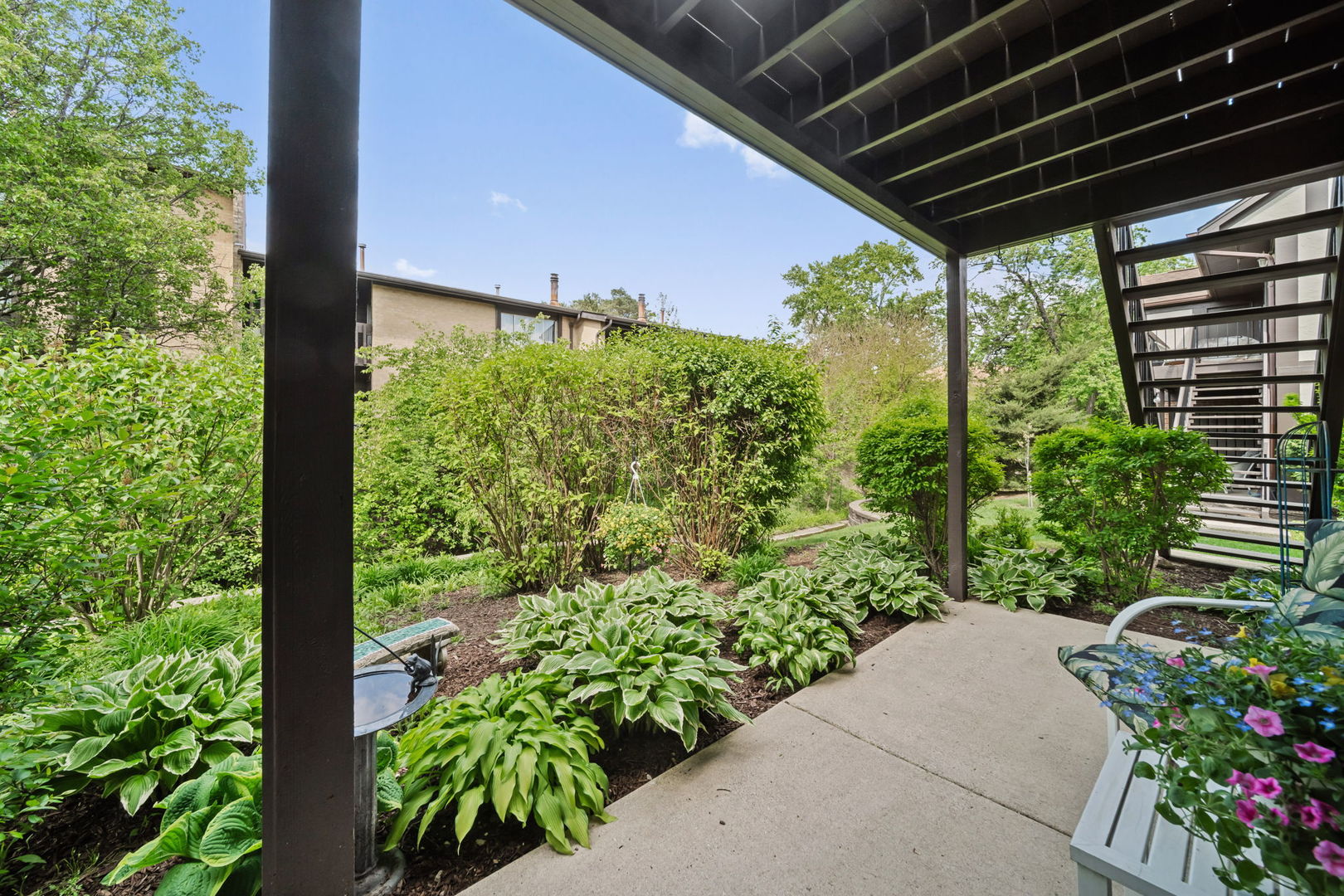 228 Brookside Lane #B, Willowbrook, IL 60527