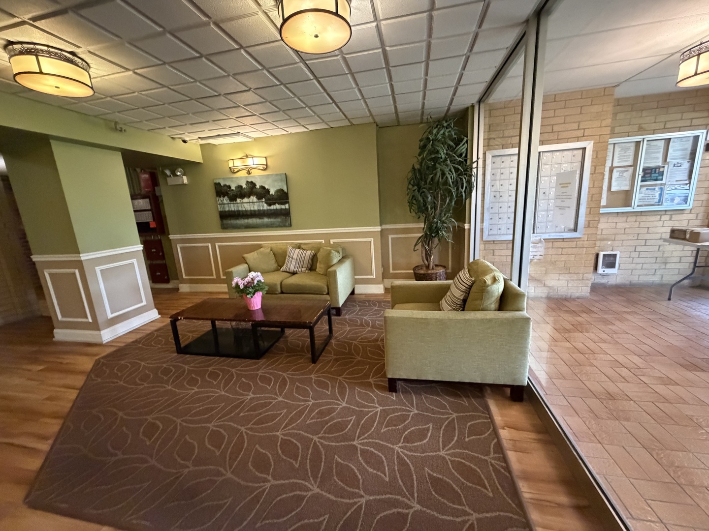 5400 Walnut Avenue #803, Downers Grove, IL 60515