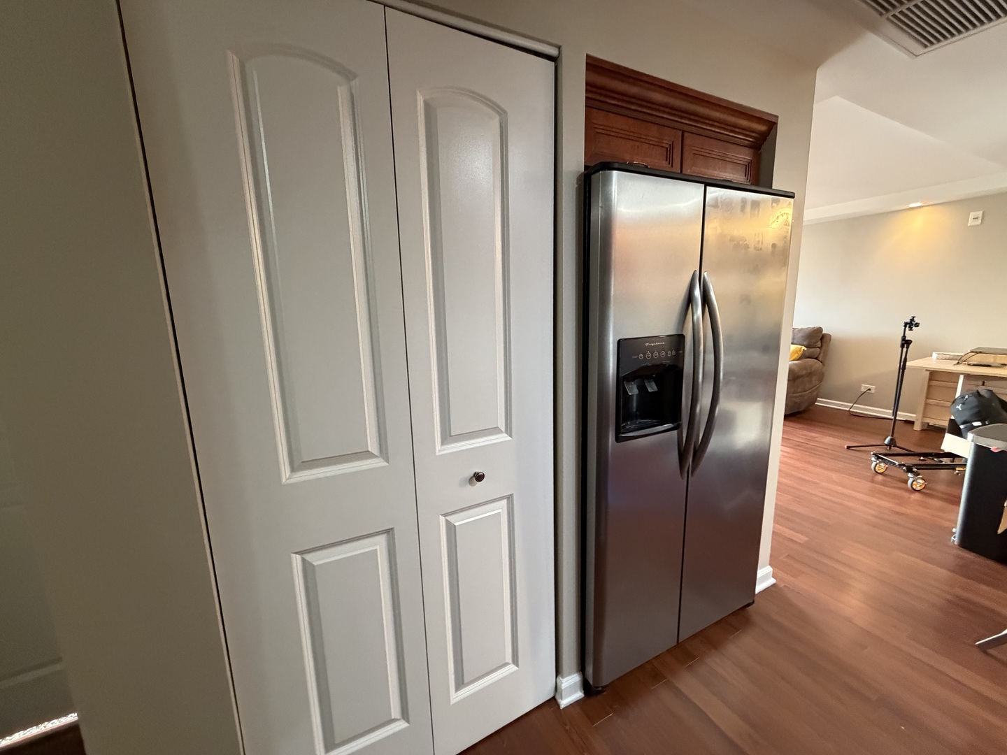 5400 Walnut Avenue #803, Downers Grove, IL 60515