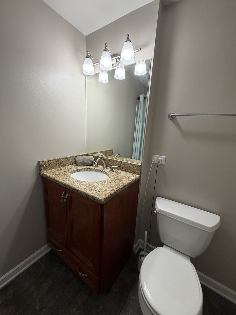 5400 Walnut Avenue #803, Downers Grove, IL 60515